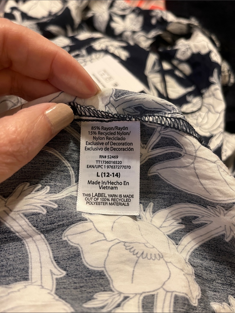 NWT! Time & Tru Navy and White Floral Tiered Long-Sleeve Dress. Size Large. - Picture 4 of 6